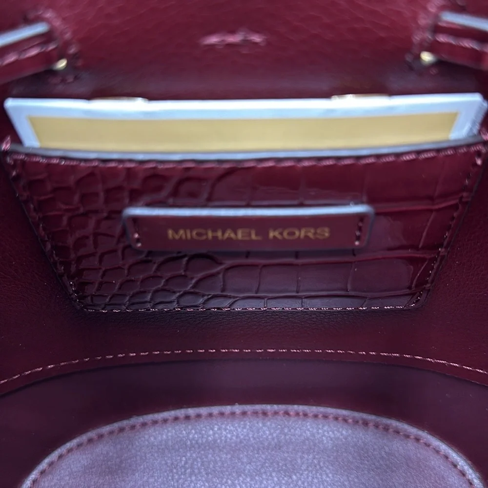 MICHAEL KORS  Reed Medium Pebbled Leather Bucket Bag Satchel Crossbody Oxblood